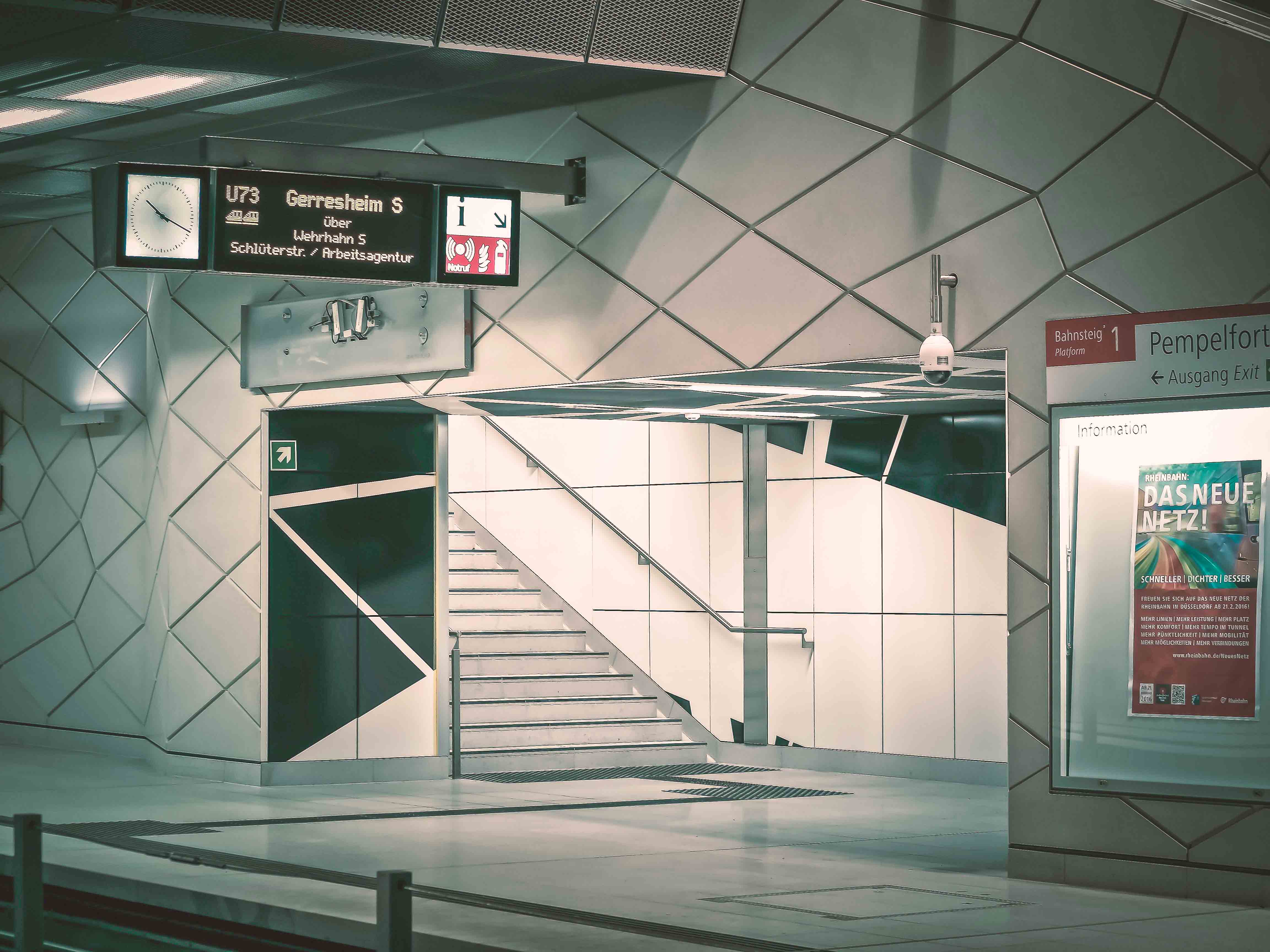 Fermata treno e metro sotterranea