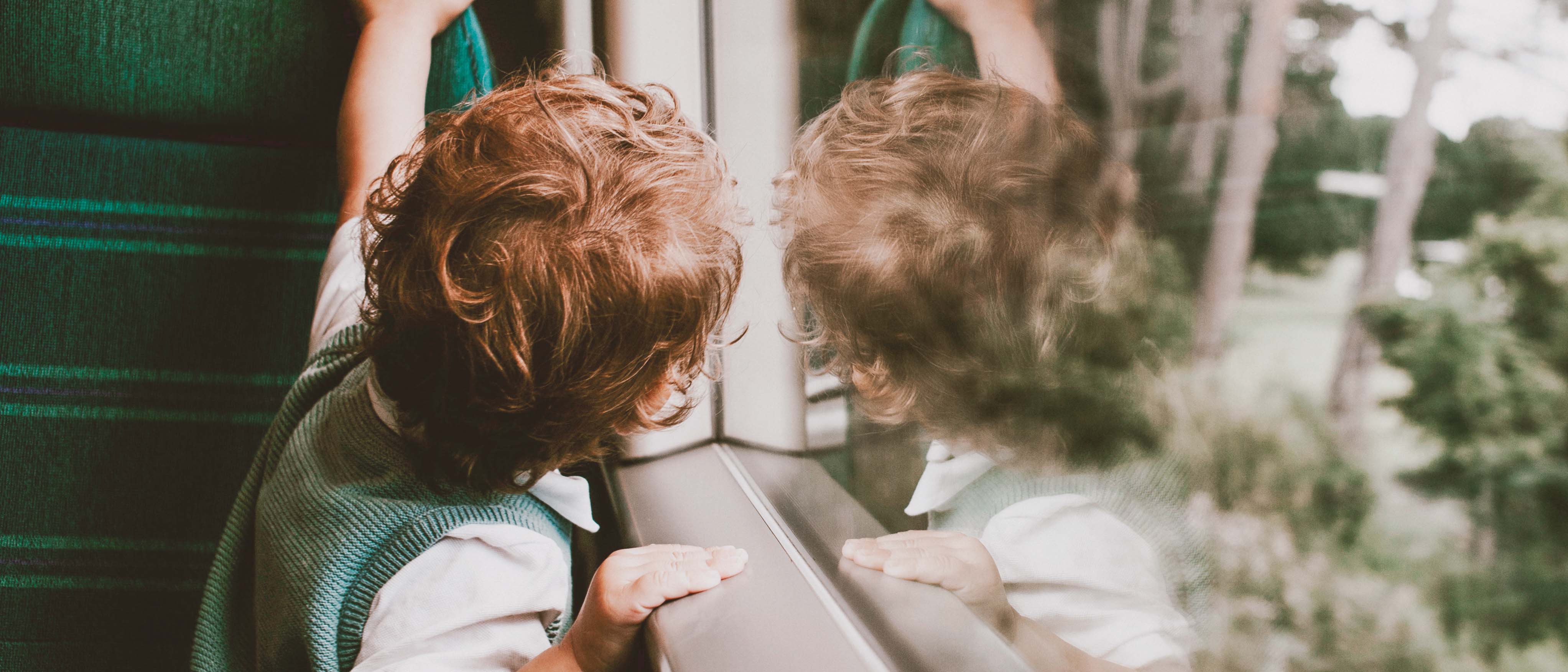 Bambini in treno