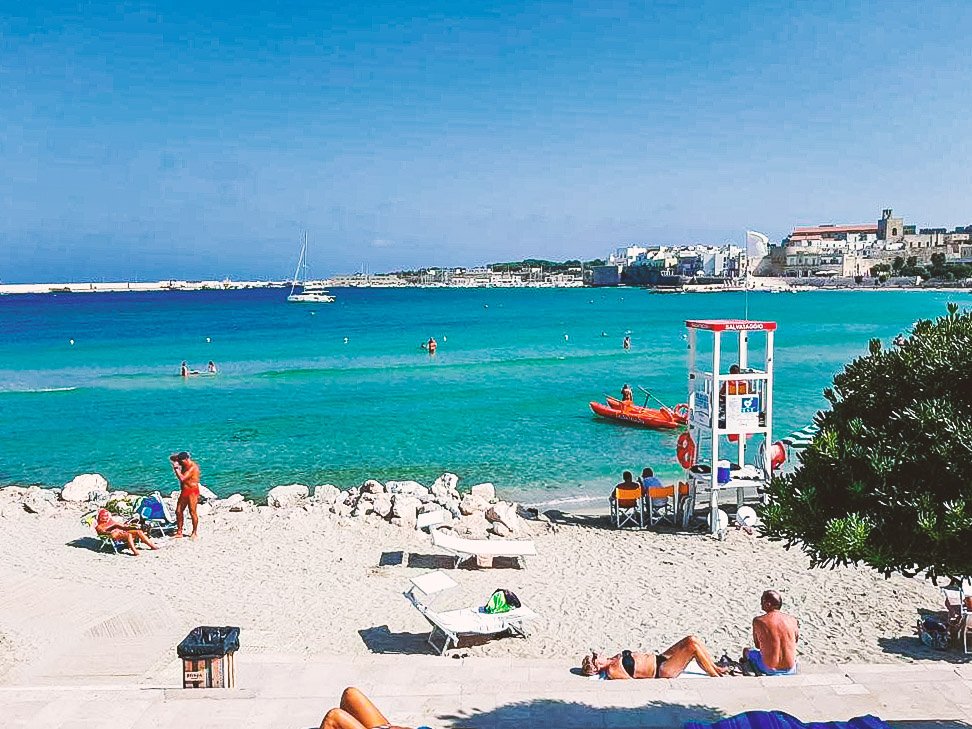 Spiaggia degli Alimini ad Otranto con i bambini